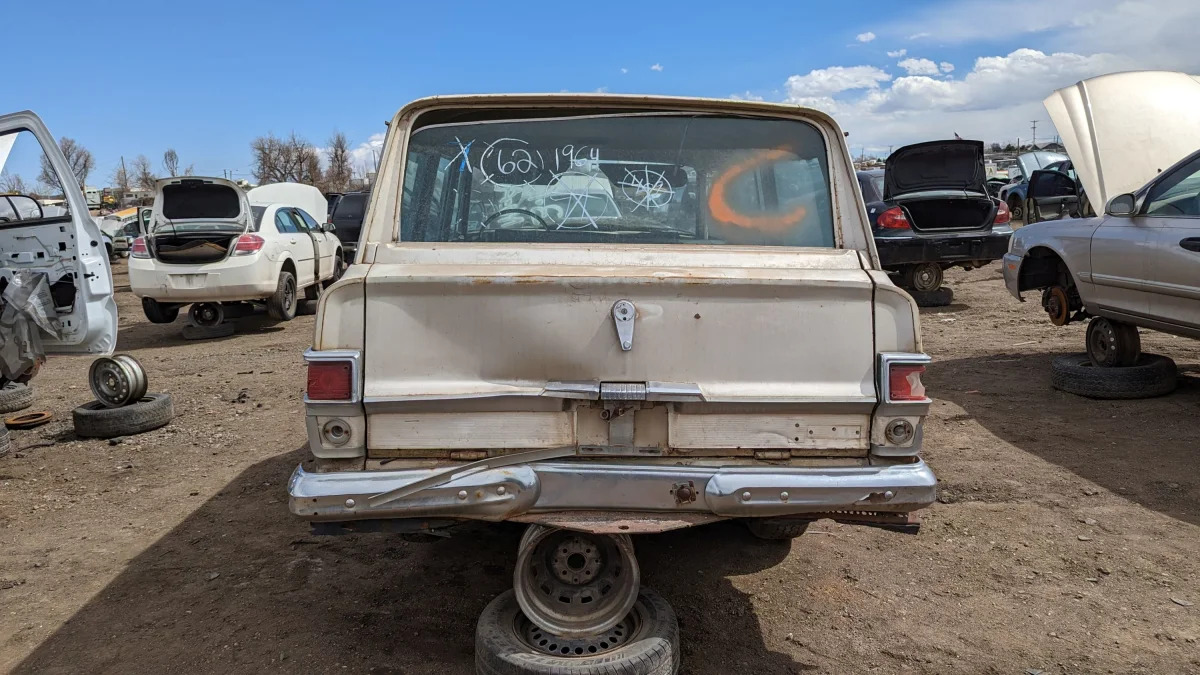 54 - 1966 Jeep Wagoneer in Colorado junkyard - photo by Murilee Martin