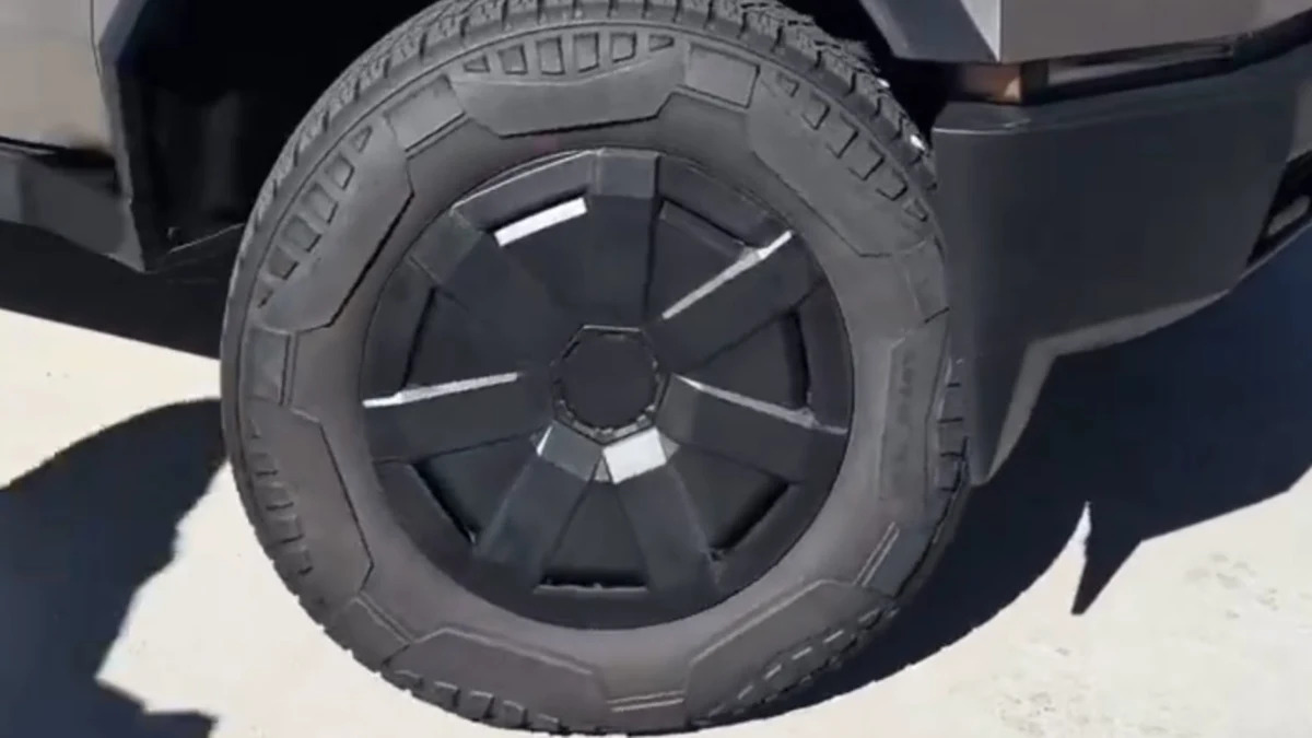 Tesla Cybertruck shows off new aero wheel cover for a base tire package