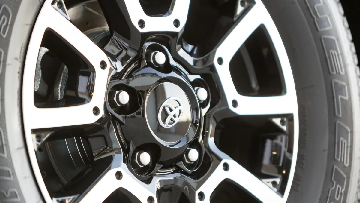 Toyota Tundrasine Concept wheel detail