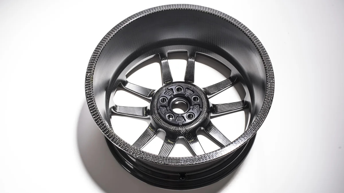 Ford GT carbon-fiber wheel inside
