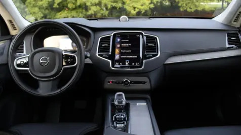 <h6><u>2020 Volvo XC90 Inscription Interior Driveway Test | A lesson in minimalist luxury</u></h6>