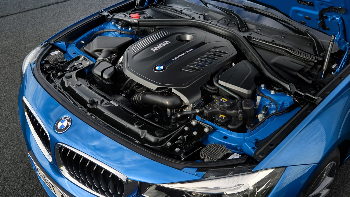 2017 BMW 3 Series Gran Turismo M Sport engine