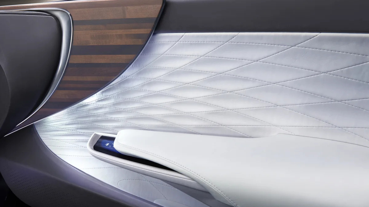 Lexus LF-FC Concept interior door panel