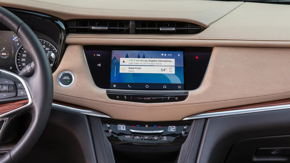 2017 Cadillac XT5 infotainment system