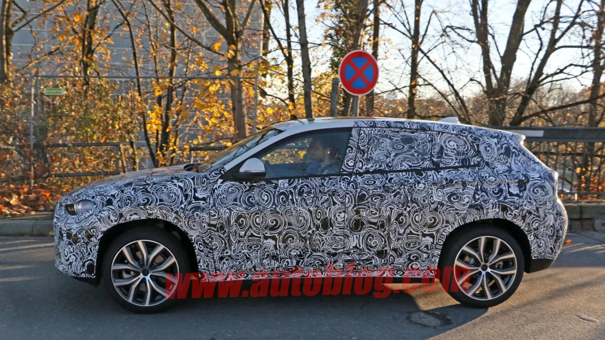 crossover cuv bmw x2 profile camouflage spied