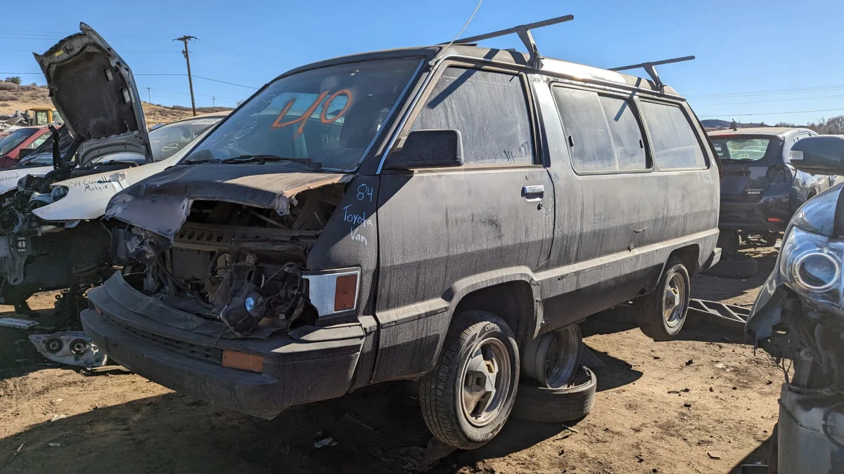 99 - 1984 Toyota TownAce van in Colorado junkyard - photo by Murilee Martin