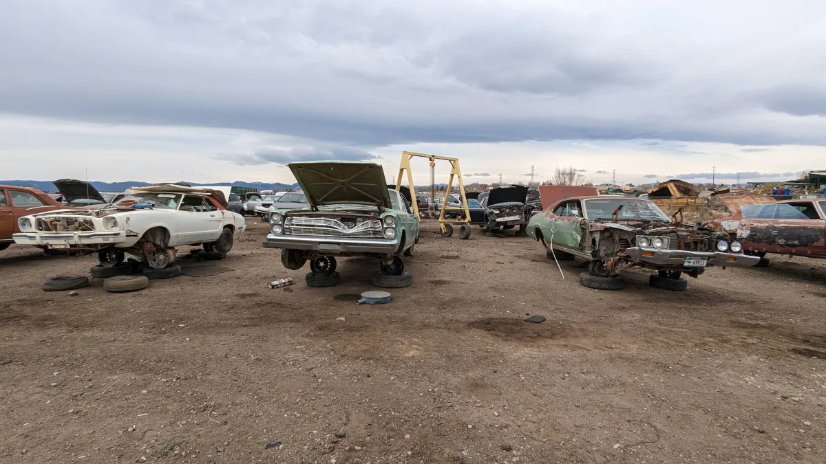 61 - 1966 Ford Galaxie 500 in Colorado junkyard - photo by Murilee Martin