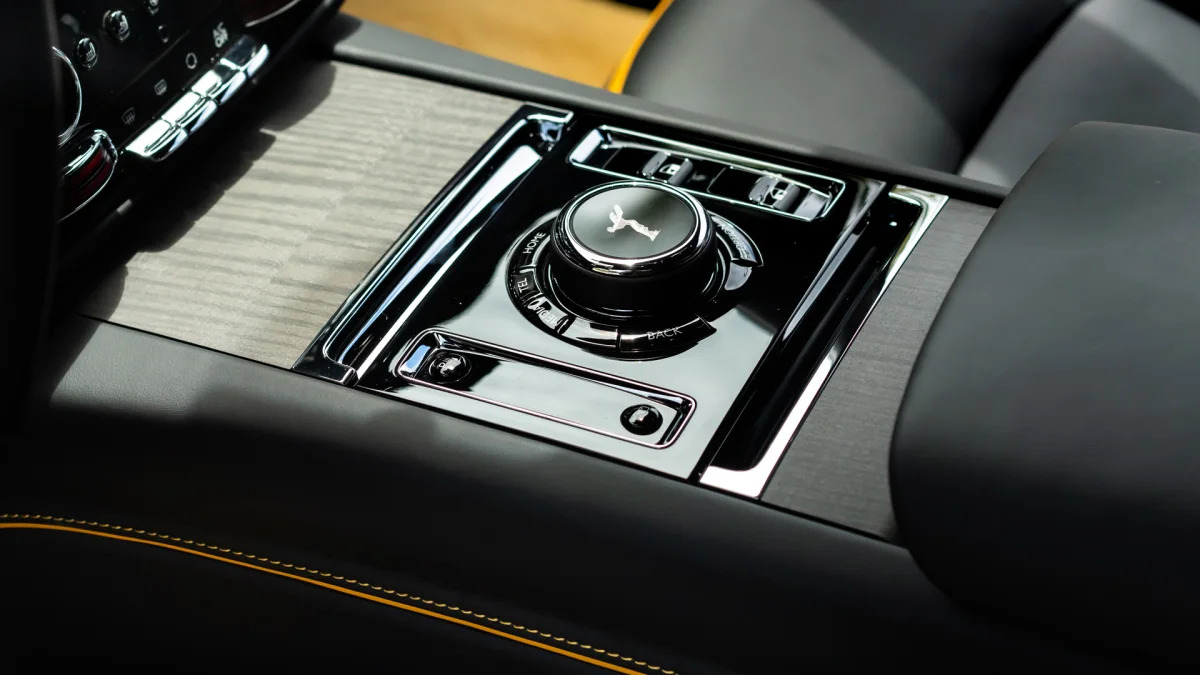 2024 Rolls-Royce Spectre in Imperial Jade center console controls