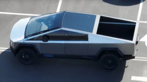 <h6><u>Tesla Cybertruck early build auctioned for $400,000</u></h6>