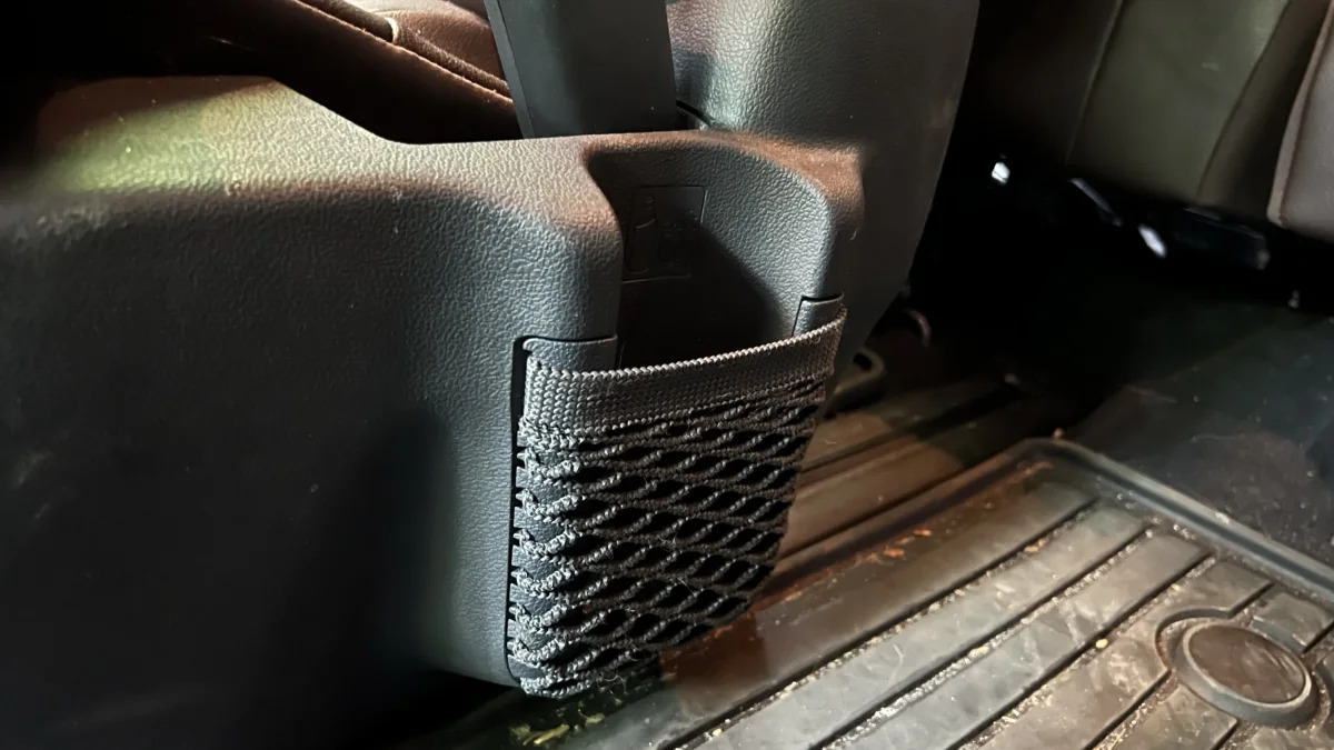 2023 Toyota Sienna - captain's chair cupholder