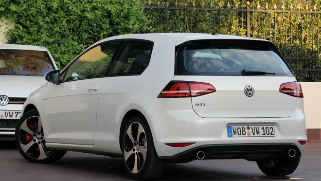 Volkswagen Golf GTI MK7 2015 handling (golfgti7) 