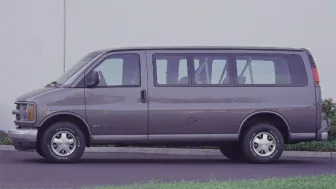 Base G1500 Passenger Van