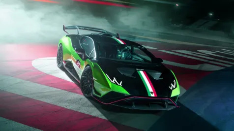 <h6><u>Lamborghini implements 4-day workweek for production workers</u></h6>