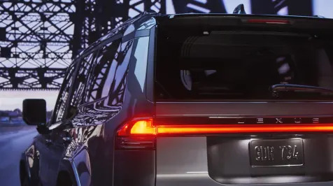 <h6><u>2024 Lexus GX teaser shows even more of the boxy SUV</u></h6>
