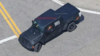 2020 Jeep Wrangler Pickup Spy Shots
