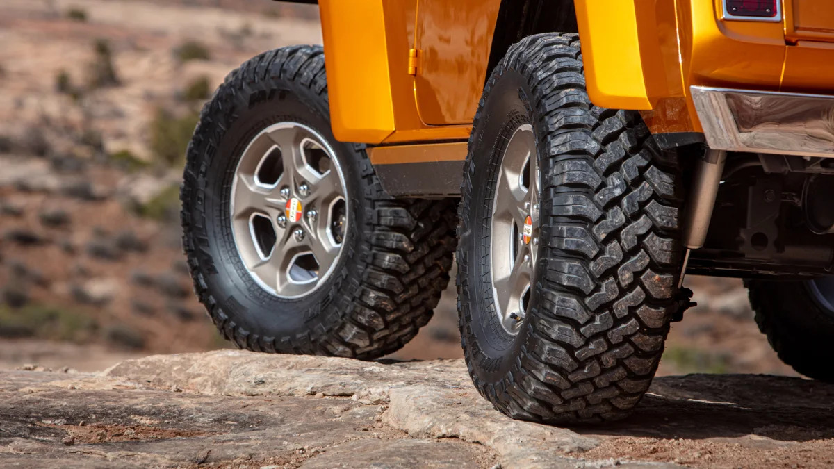 Jeepster Beach tires