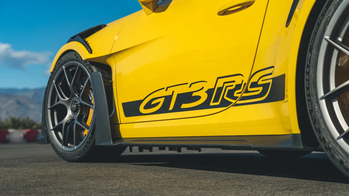 2023 Porsche GT3 RS aero side