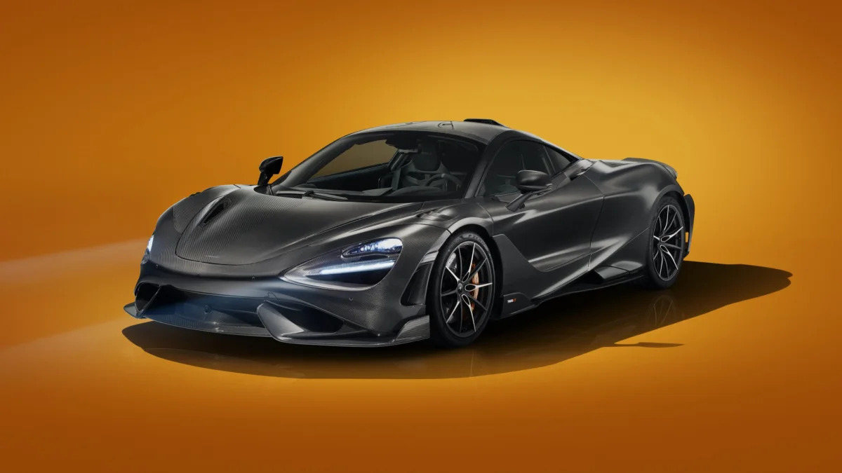 McLaren 765LT carbon fiber finish