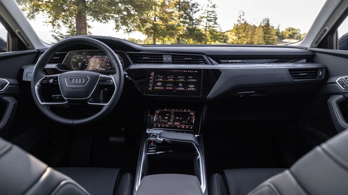 2024 Audi Q8 E-Tron interior