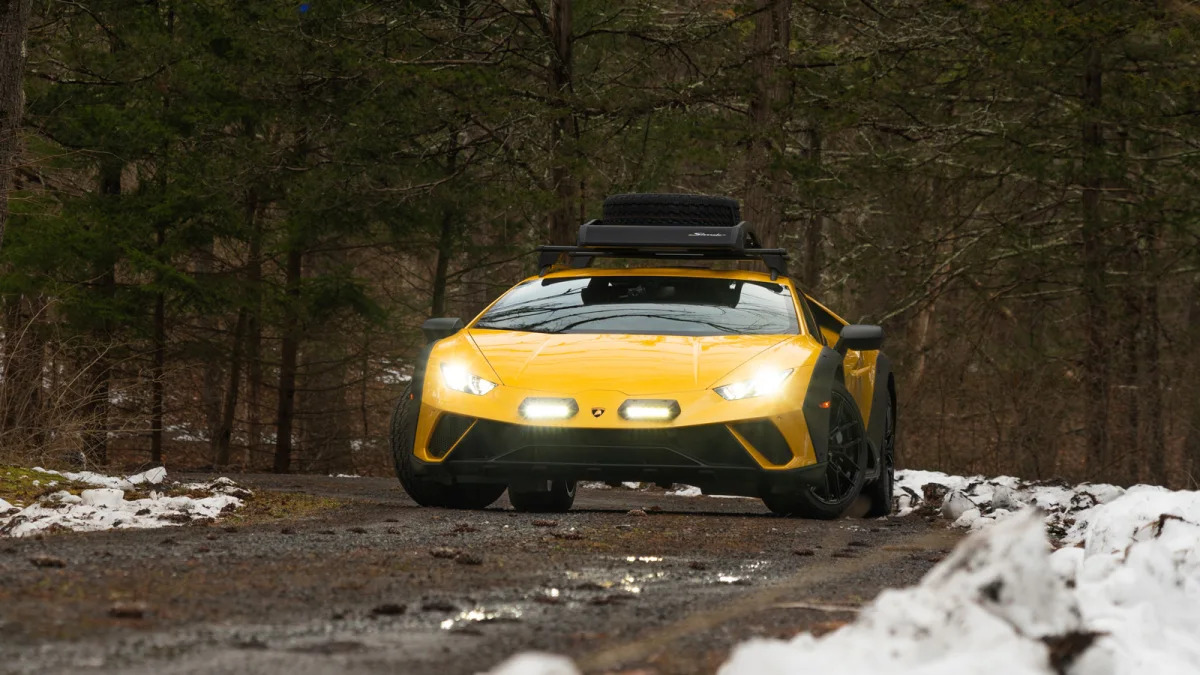 2024 Lamborghini Huracan Sterrato front with snow