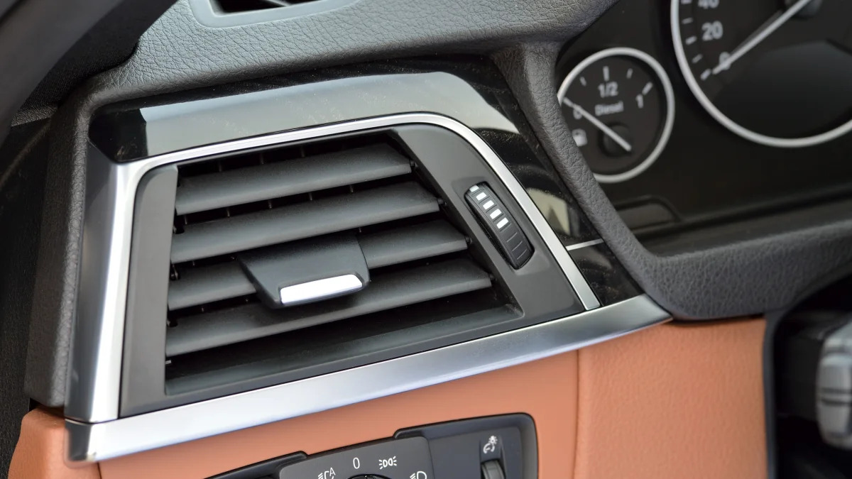 2016 bmw 3 series wagon refresh interior vent