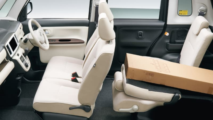 Daihatsu Move Canbus interior