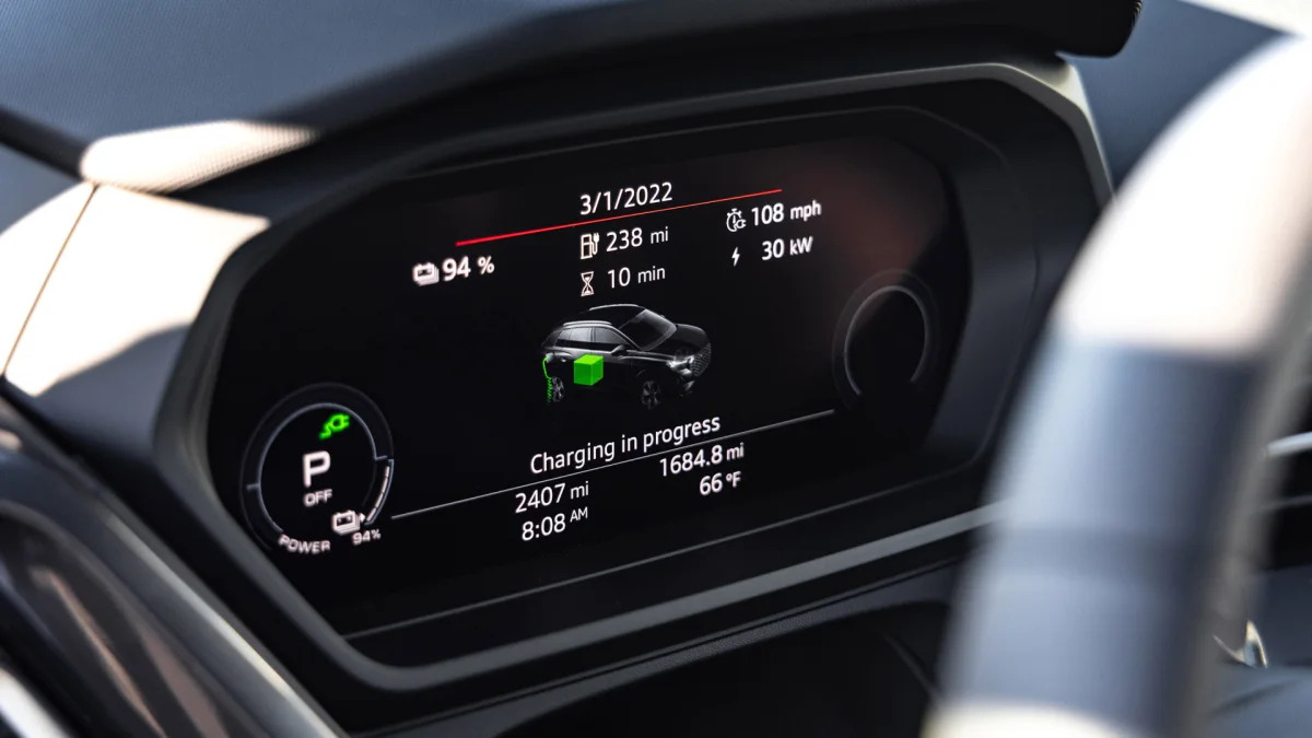 2023 Audi Q4 E-Tron Sportback IP charging