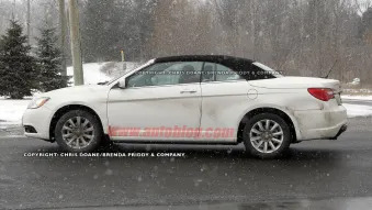 Spy Shots: 2012 Chrysler 200 Convertible