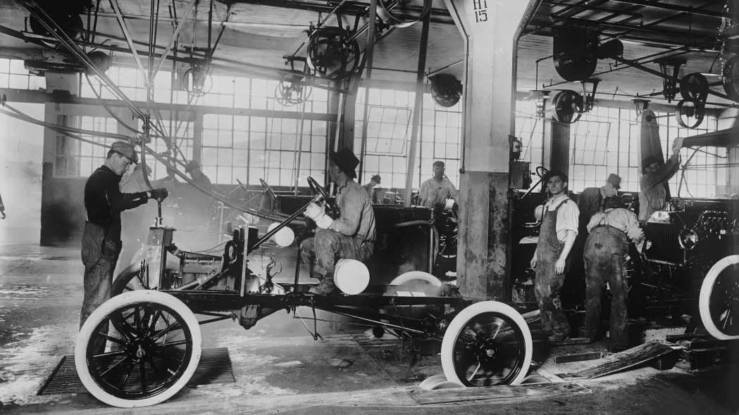 1917: Factories of the Ford cars in Michigan, USA.