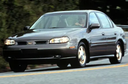 1999 Oldsmobile Cutlass GL 4dr Sedan