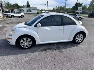 2010 Volkswagen New Beetle Final Edition