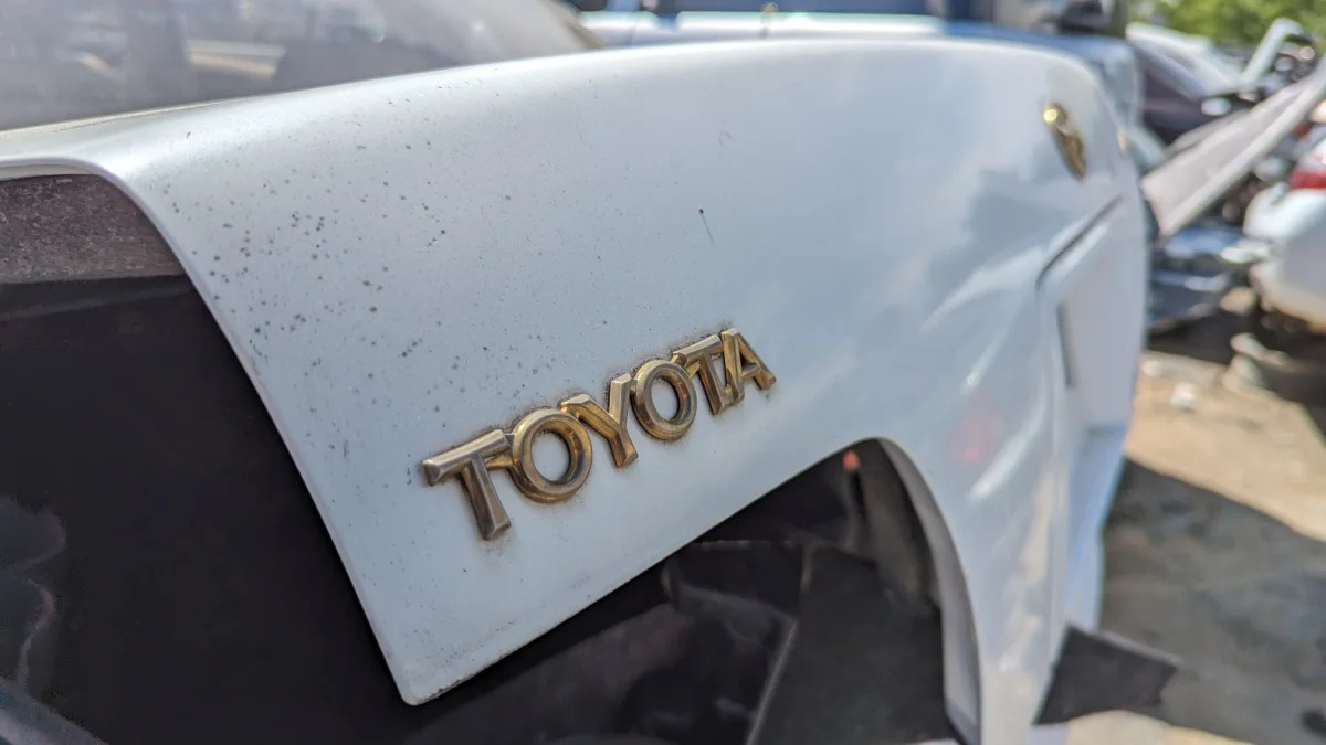02 - 1995 Toyota Avalon in Colorado junkyard - photo by Murilee Martin