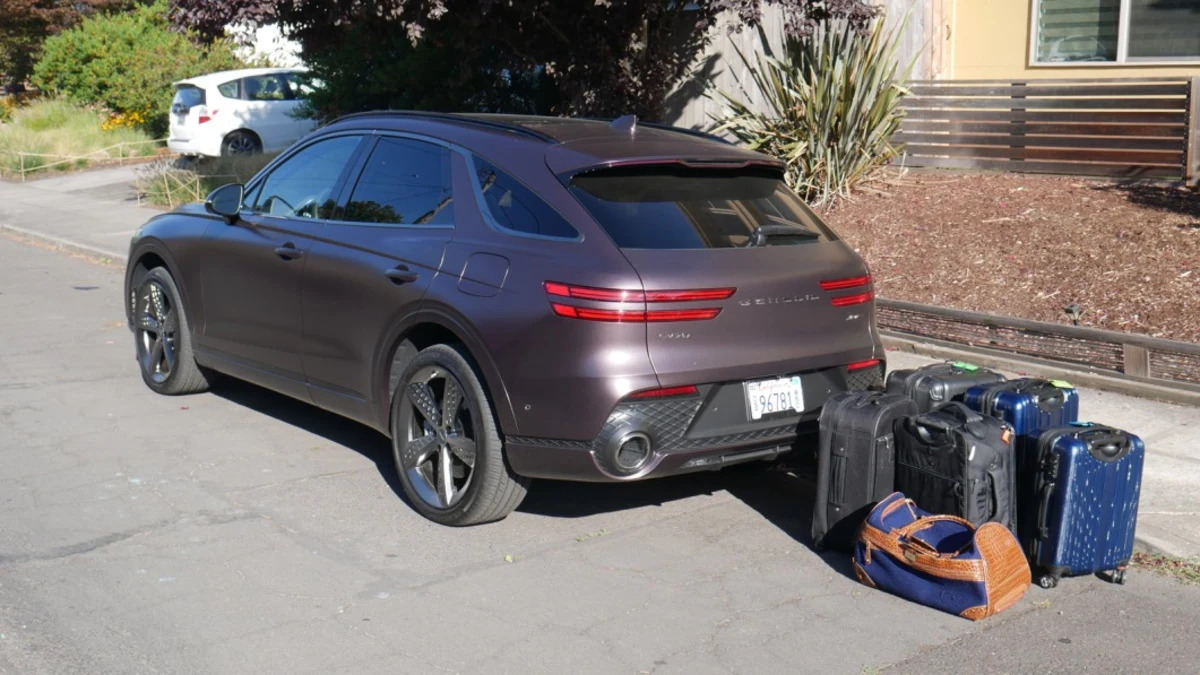 Genesis GV70 Luggage Test | How much cargo space?