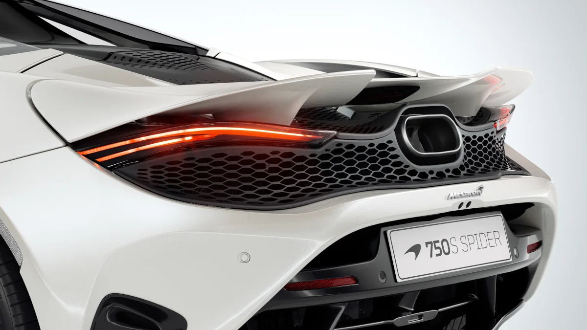 McLaren_750S_Spider_Rear_Light