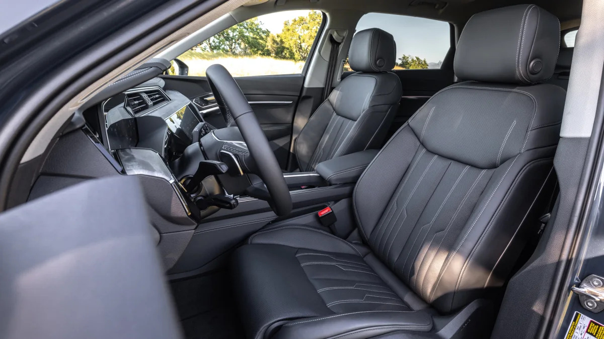 2024 Audi Q8 E-Tron front seats