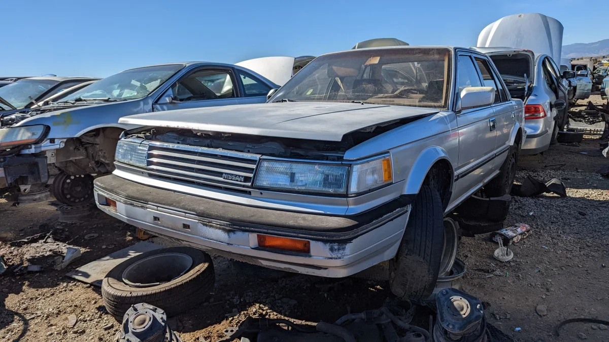 35 - 1988 Nissan Maxima in Colorado junkyard - photo by Murilee Martin