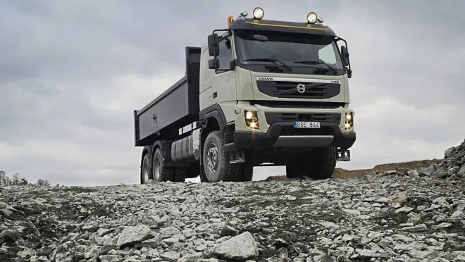 Volvo FMX 500 8x4 Euro 6 Full Steel - Stock