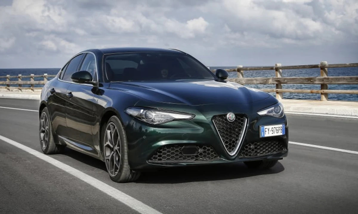 2020 Alfa Romeo Giulia First Drive  What's new, interior, technology,  driving impressions - Autoblog