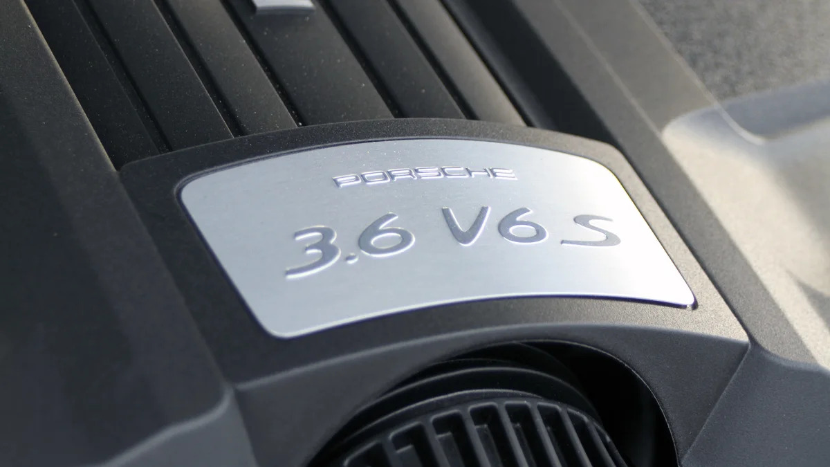 2015 Porsche Cayenne S engine detail