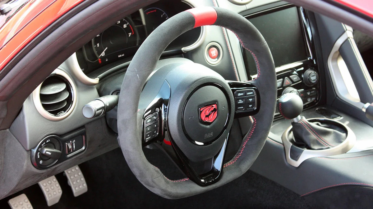 2016 Dodge Viper ACR steering wheel