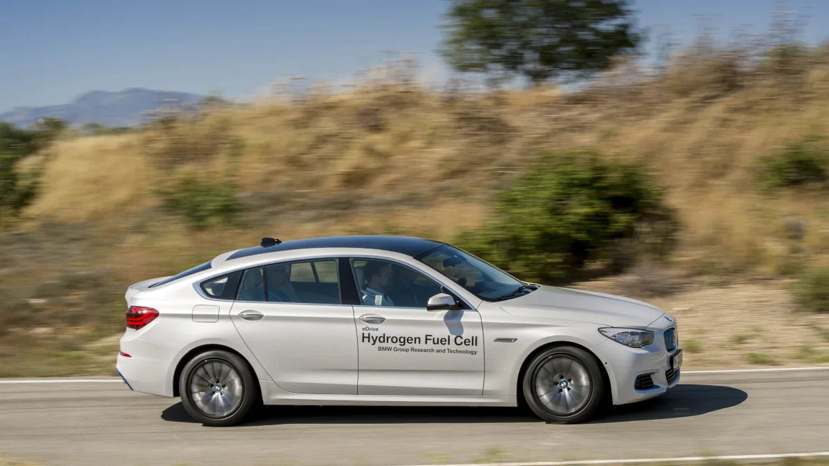 bmw 5 series gt fuel cell hydrogen motion action