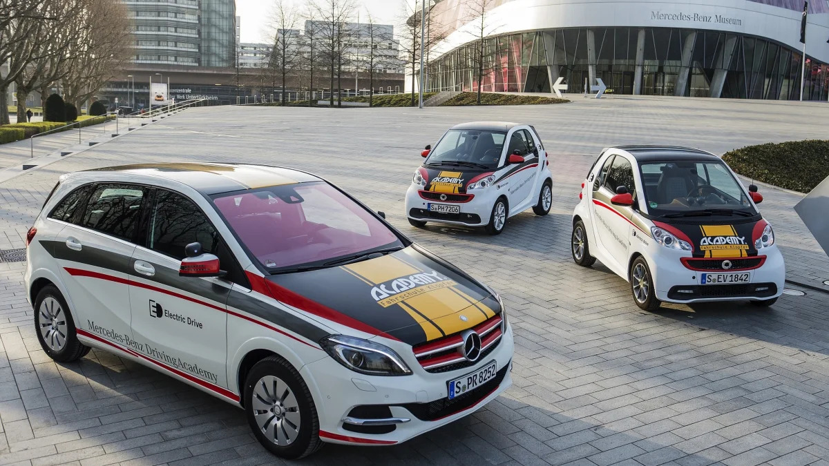 Mercedes-Benz B-Class Electric Drive and smart fortwo electric drive driving school. top view