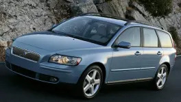 2005 Volvo V50 Wagon: Latest Prices, Reviews, Specs, Photos and