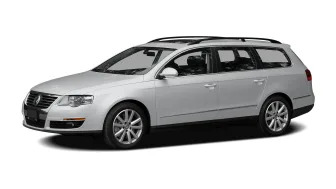 Lux 4dr Front-Wheel Drive Wagon