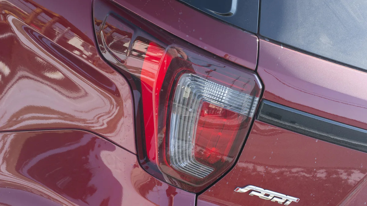 2016 Ford Explorer Sport taillight