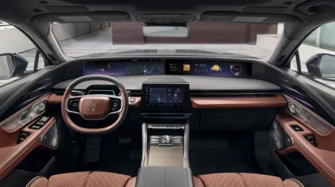 <h6><u>48-inch panoramic display kicks off Ford and Lincoln Digital Experience</u></h6>