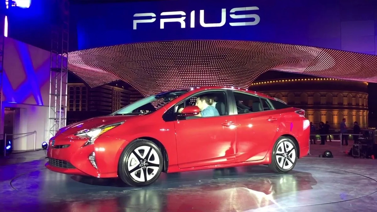 2016 Toyota Prius | On Location