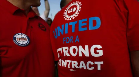 <h6><u>UAW embraces social media as labor talks toughen ahead of deadline</u></h6>