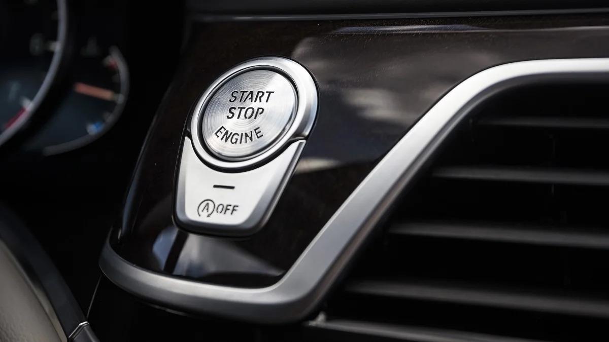2016 BMW 7 Series start button
