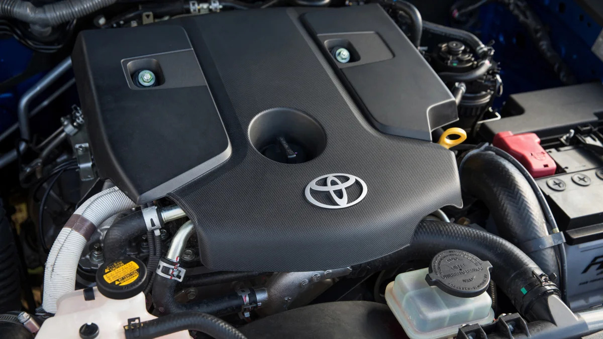 2016 Toyota HiLux engine